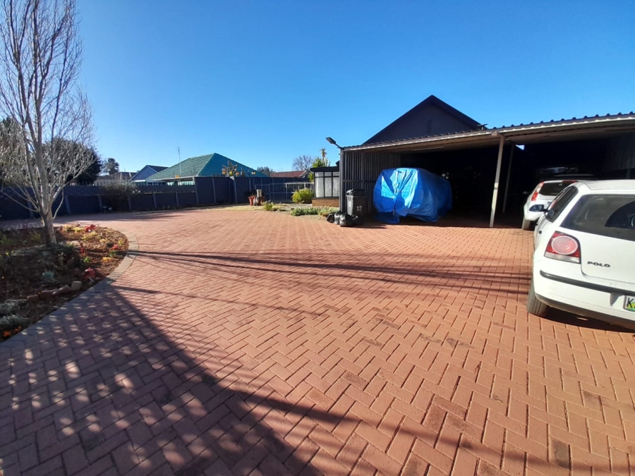 3 Bedroom Property for Sale in Stilfontein Ext 4 North West